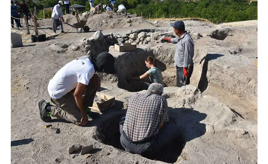 Arslantepe Höyüğü'nde 6 bin 400 yıllık fırın bulundu