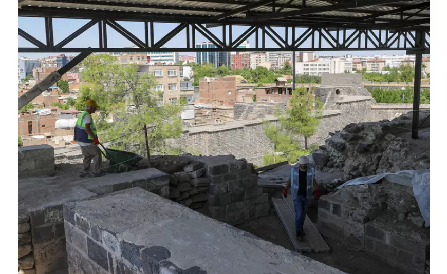 Diyarbakır'daki Amida Höyük'ün Tarihte Üç Kez Yakıldığı Kesinleşti