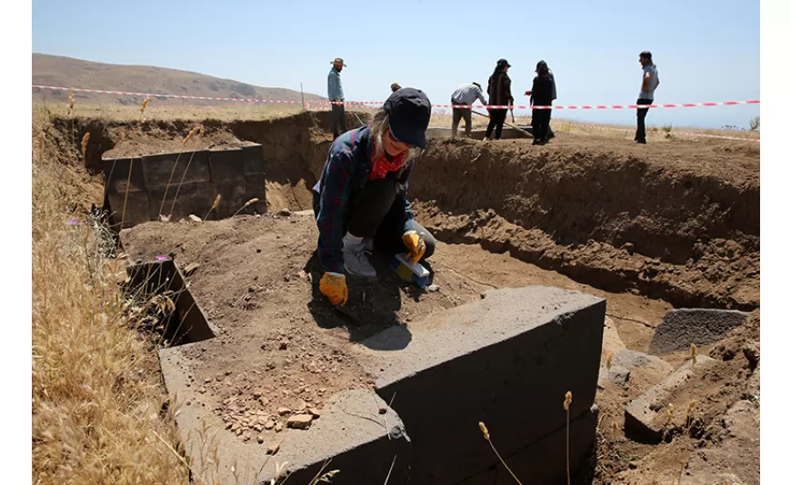 Bitlis'teki Urartu kalesinde yeni buluntular ortaya çıkarıldı