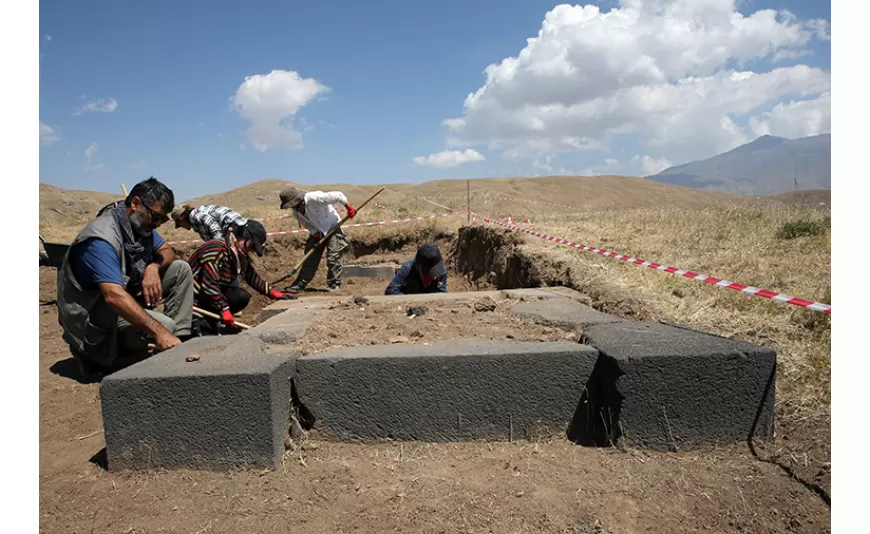 Bitlis'teki Urartu kalesinde yeni buluntular ortaya çıkarıldı