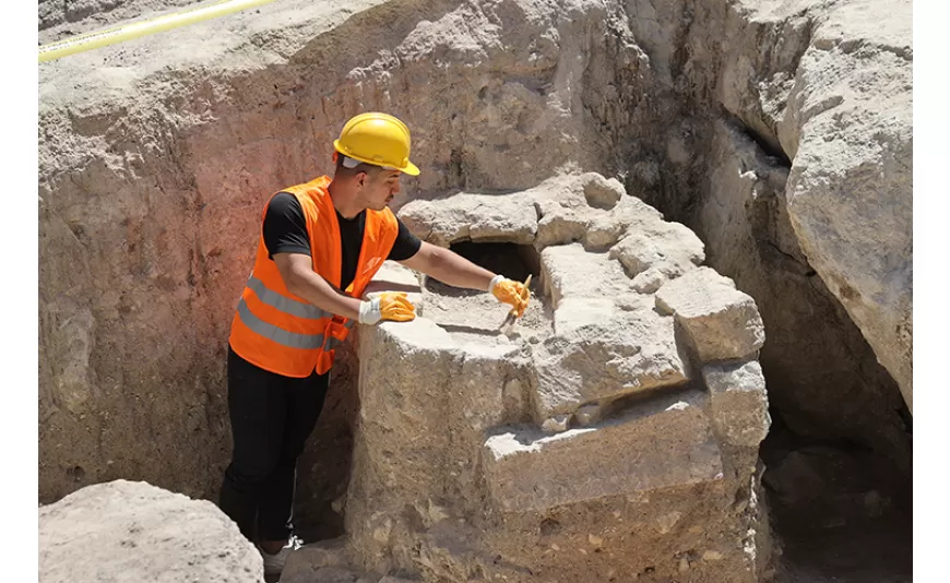 Nevşehir'de Kapalı Yolda Nekropol Bulundu