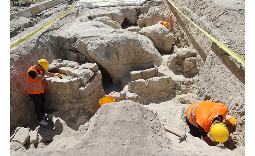 Nevşehir'de Kapalı Yolda Nekropol Bulundu