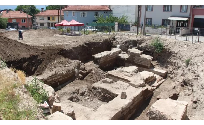 Bolu’da temel kazısında Roma dönemine ait hamam bulundu